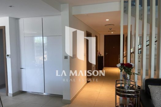 Single Row | Middle Unit | Private Garden