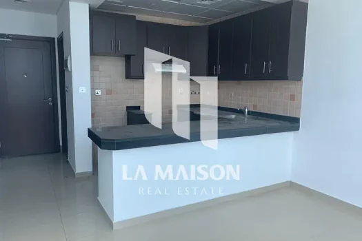 Cozy Studio | Well Maintained | Community View