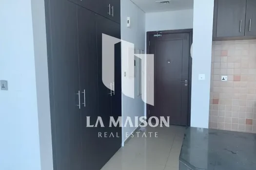 Cozy Studio | Well Maintained | Community View