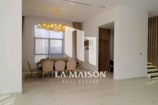 High Ceiling | Luxurious Living 5BR | Single Row