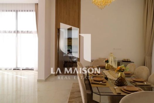 High Ceiling | Luxurious Living 5BR | Single Row